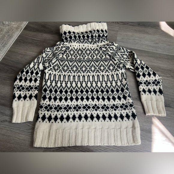 Classic 100% Alpaca Agathe Turtleneck Sweater White Black Sz. M - Picture 3 of 6